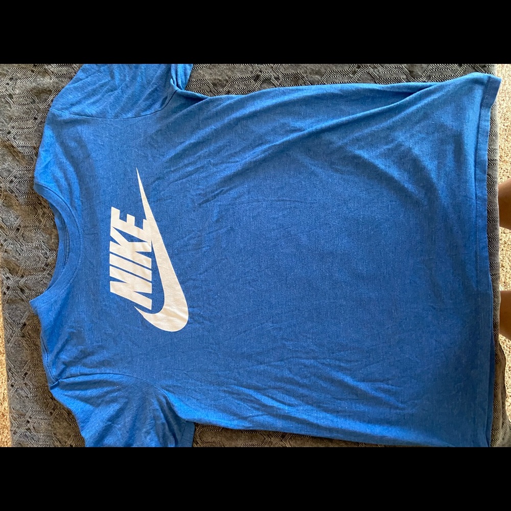 Nike T-shirt